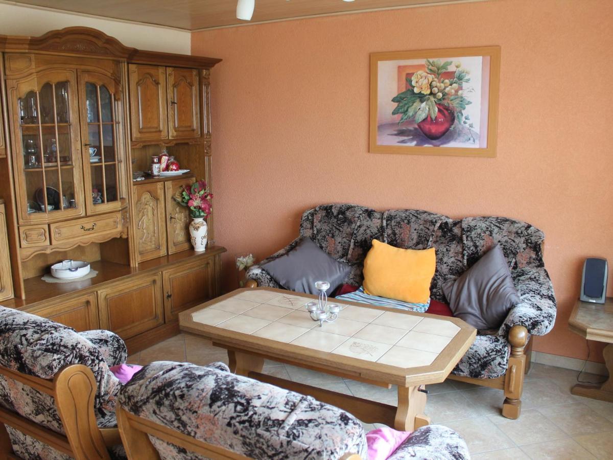 Comfy Farmhouse In Brusow With Garden Kropelin Экстерьер фото