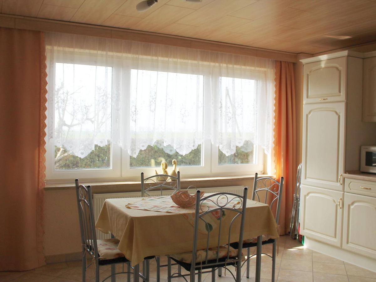Comfy Farmhouse In Brusow With Garden Kropelin Экстерьер фото